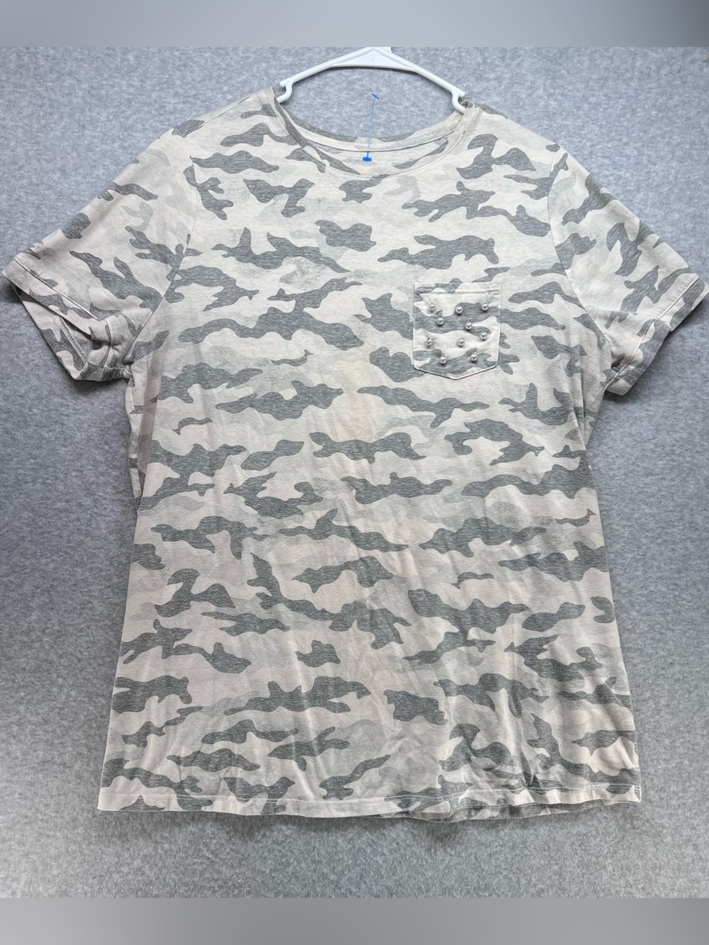 Lane Bryant Beige and Gray Camo Short Sleeve Tee with Stud Pocket